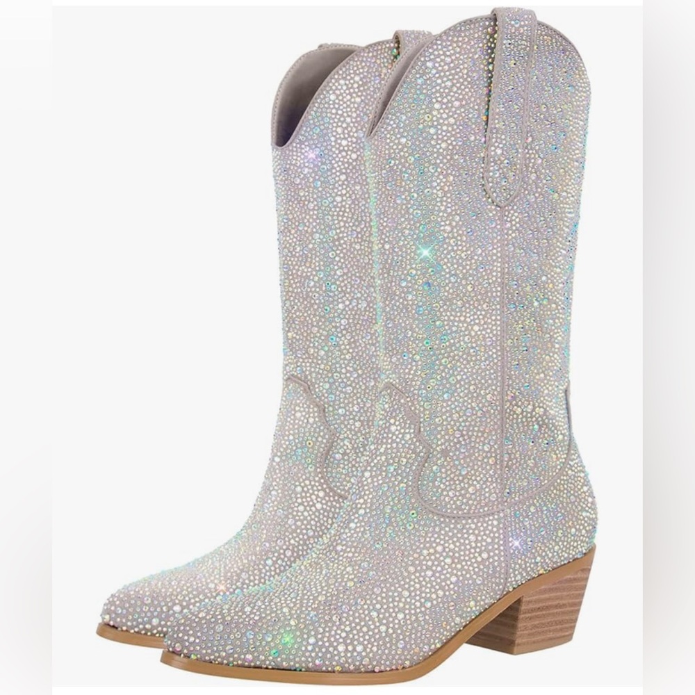 NIB Rhinestone boots sz 9